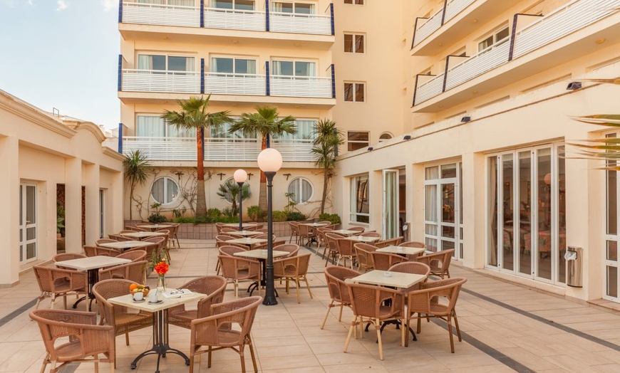 Image 12: ✈ MAJORQUE | Portocolom - Hôtel Pierre & Vacances Vistamar 4* - Bor...