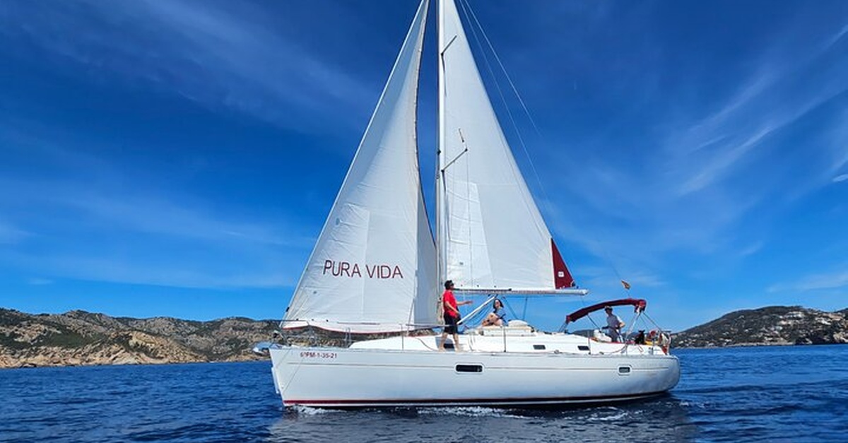 Velero privado con capitán para hasta 5 personas en Palma de Mallorca