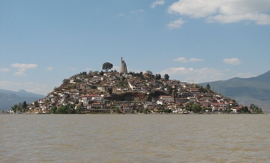 Image 21: Discover Mexico's colonial treasures for 7 days from Mexico City