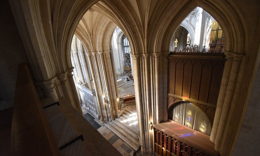 Image 8: Private Taxi Tour to Stonehenge and Winchester Cathedral