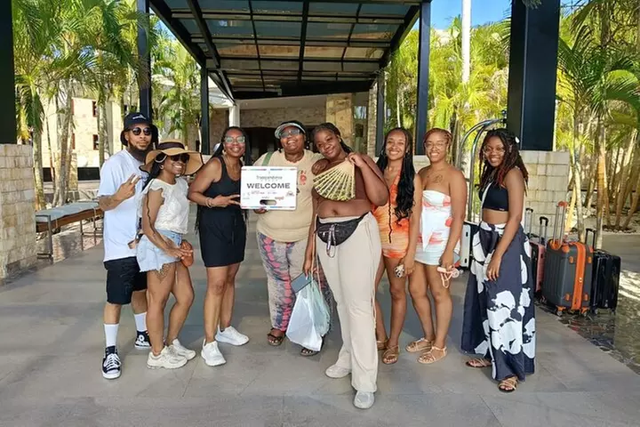 Cancun City Shopping and Local Food Tour Private Experience