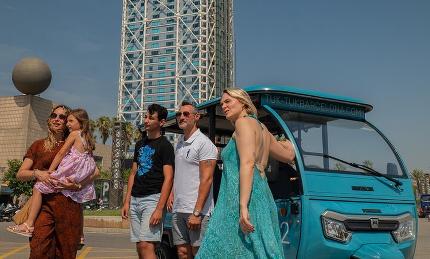 Image 2: Tour privado por la ciudad de Barcelona