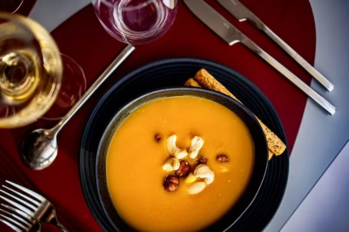 Dîner croisière sur la Seine avec Rooftop et chanteur live