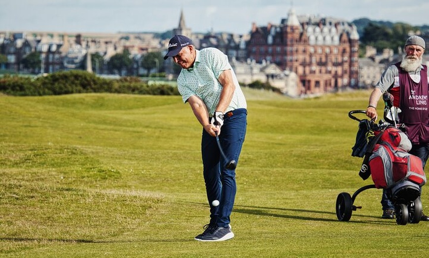 Image 13: Premium Golf Photo Experience in St Andrews Old Course