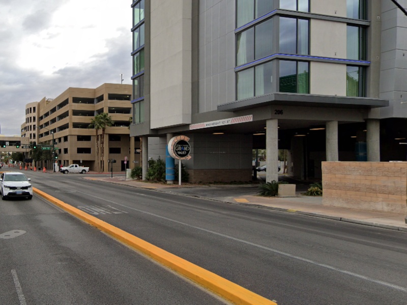 Parking at Downtown Grand Hotel - Valet