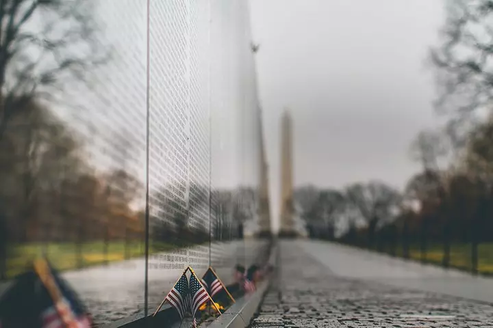 DC Presidential Sightseeing Bus Tour with U.S. Capitol Grounds