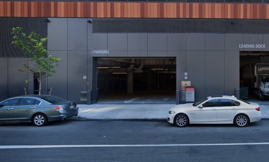 Image 2: Parking at One Parking - Gotham Center Garage
