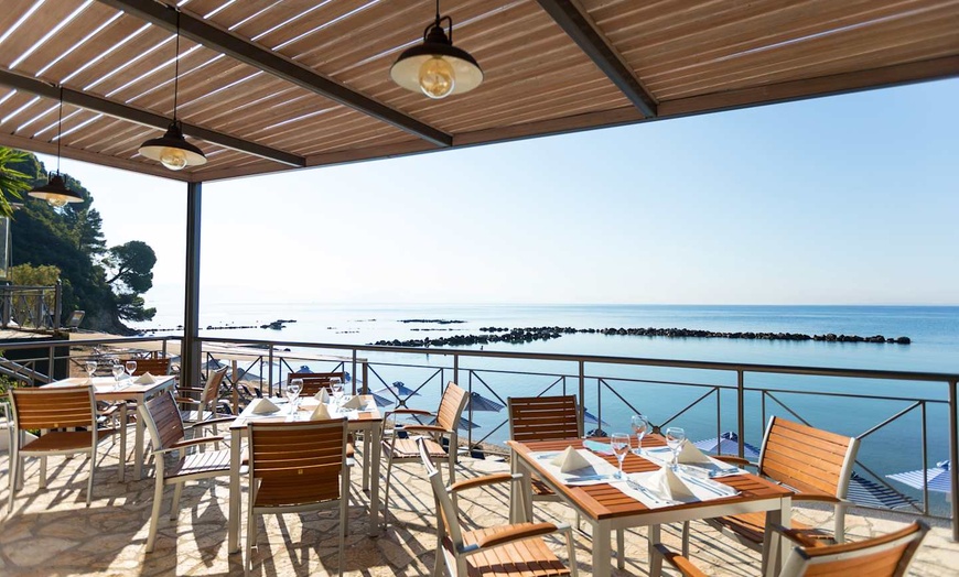 Image 9: ✈ CORFOU | Ville de Corfou - Corfu Holiday Palace Hotel 5*, 3 nuit ...