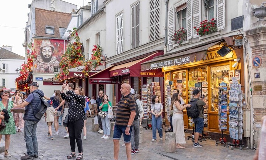 Image 11: Visite à pied de Montmartre : Sacré-Cœur, pierres précieuses cachée...