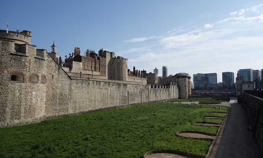 Image 23: Hike London (2-part tour with Borough Market Lunchbreak)