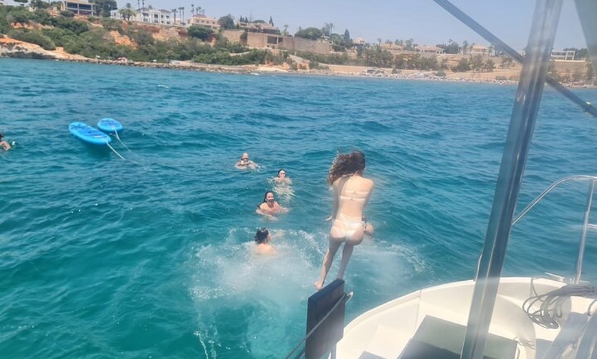 Image 8: Tour Experiencia Torrevieja con el Catamarán Apaelo