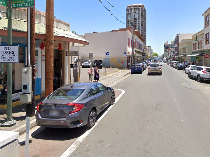 Parking at [H623] Maunakea and Pauahi Lot - Primary Image