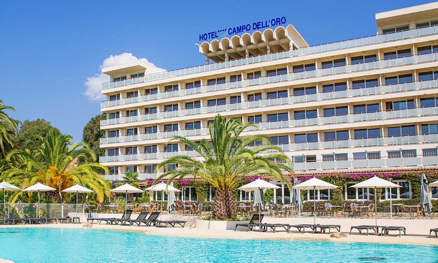 Image 1: ✈ CORSE | Ajaccio - Hôtel Campo dell'Oro 4*, 2 nuit - Piscine extér...