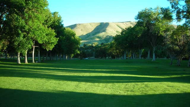 Online Booking - Round of Golf at Riverside Golf Course