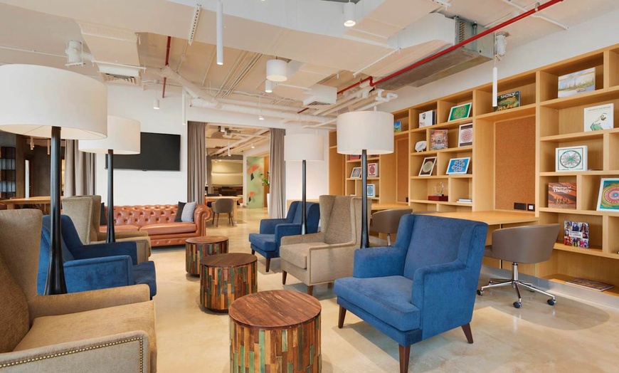 Image 11: ✈ EMIRATI ARABI UNITI | Dubai - TRYP by Wyndham Dubai avec activité...