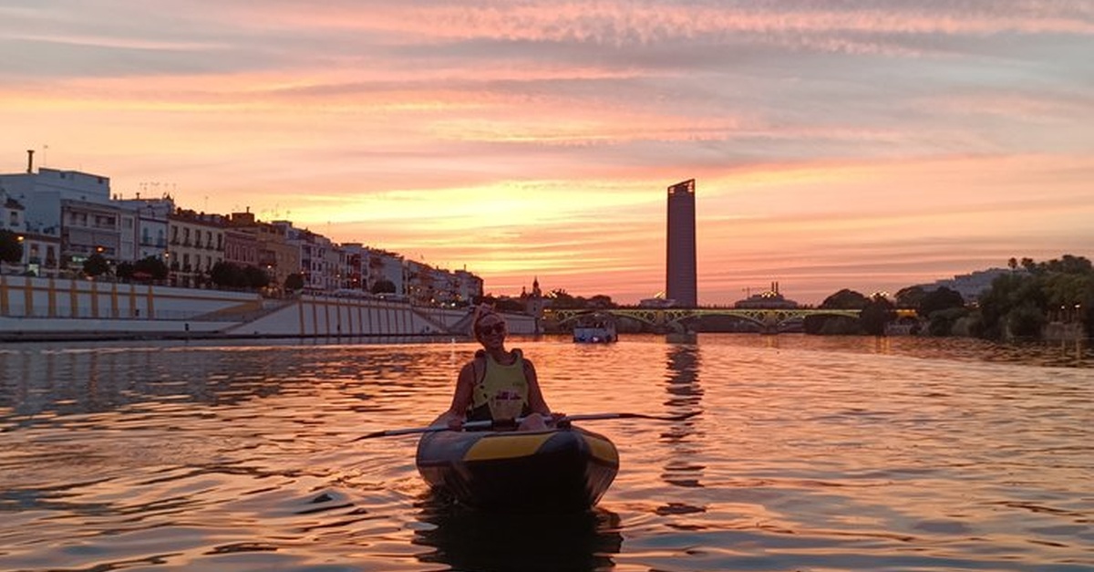 Tour en kayak al atardecer por el Guadalquivir en Sevilla