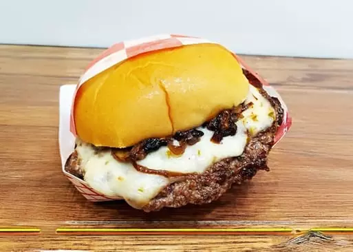 5% Cash Back at Burgermania