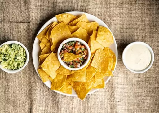 5% Cash Back at Jefes: A Betta Bar & Grille