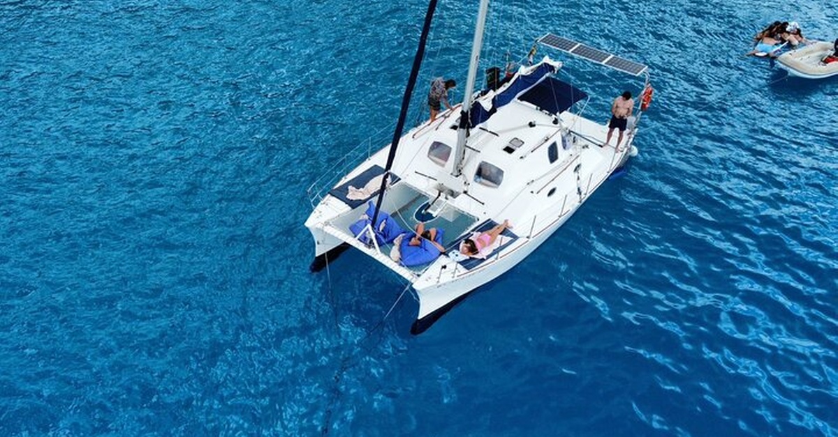 Excursión en catamarán por Ibiza y Formentera desde Palma de Mallorca