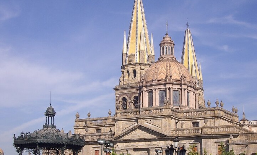 Image 21: Tour the Colonial Jewels of Mexico: Pátzcuaro, Guadalajara 6D