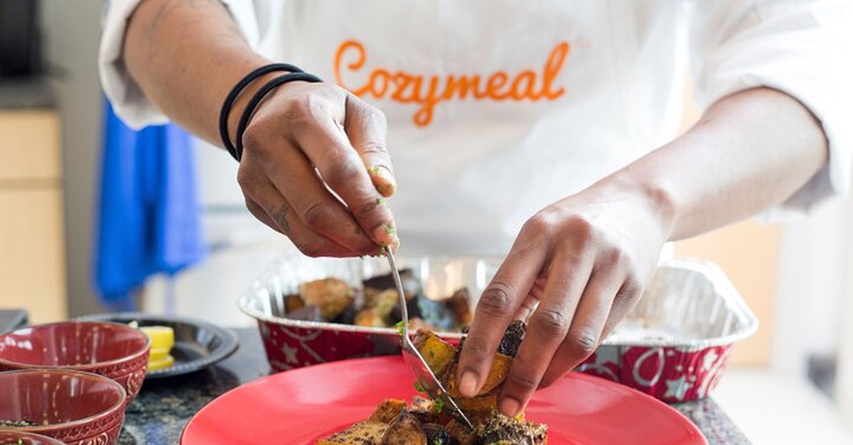 Clase de cocina de paella y tapas con vino y cava en Barcelona