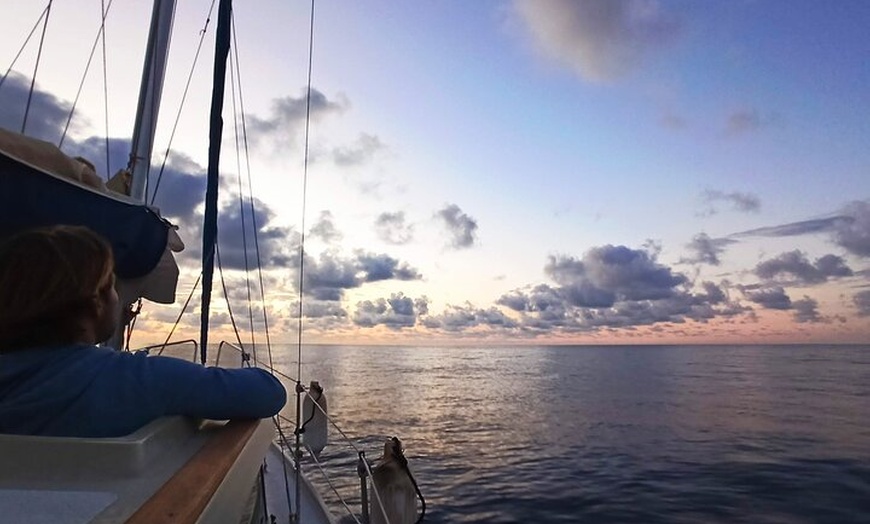 Image 1: Experiencia privada de vela al atardecer desde Cala Galdana