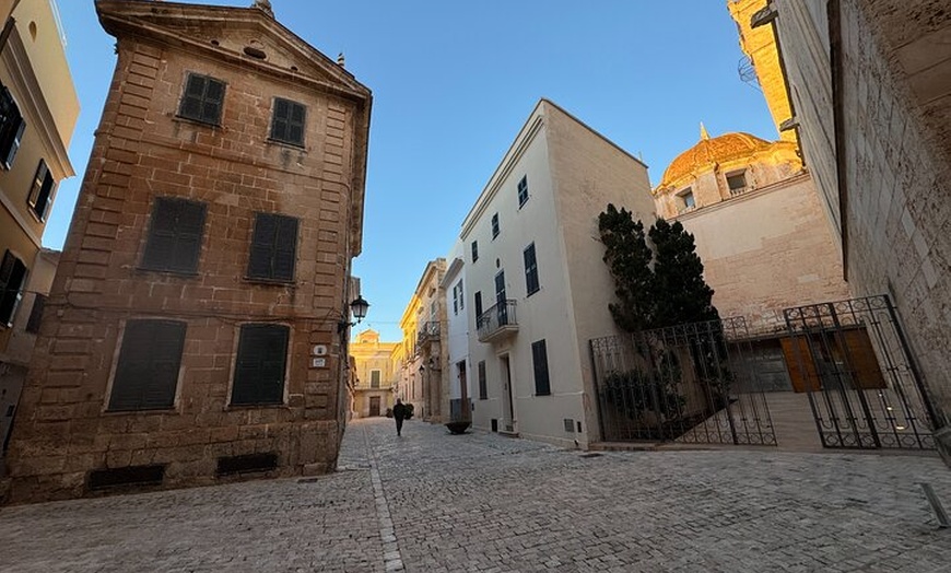 Image 7: Exclusivo tour privado a pie por Ciutadella