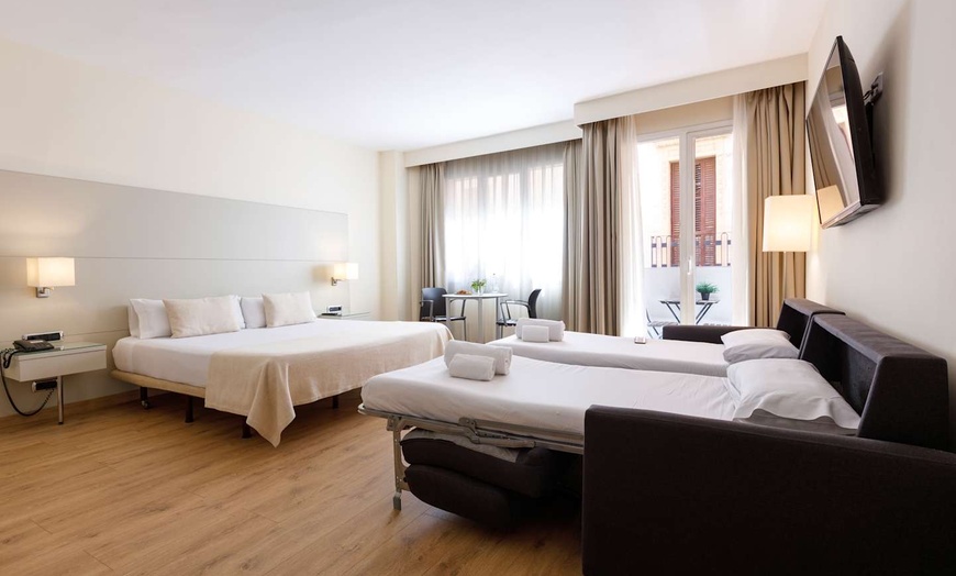 Image 2: ✈ ESPAGNE | Barcelone - Mariano Cubi Aparthotel Barcelona 4* - Cent...