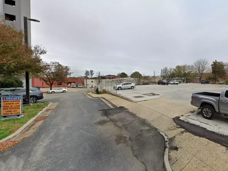 Parking at League Lot