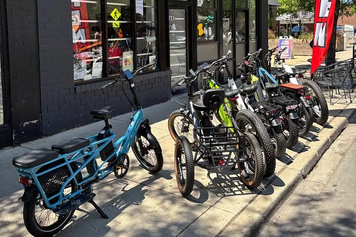 Electric Bike Rentals in Lincoln Park