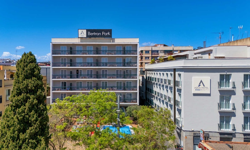 Image 10: ✈ COSTA BRAVA | Lloret de Mar - Aqua Hotel Bertran Park 4* - Piscin...
