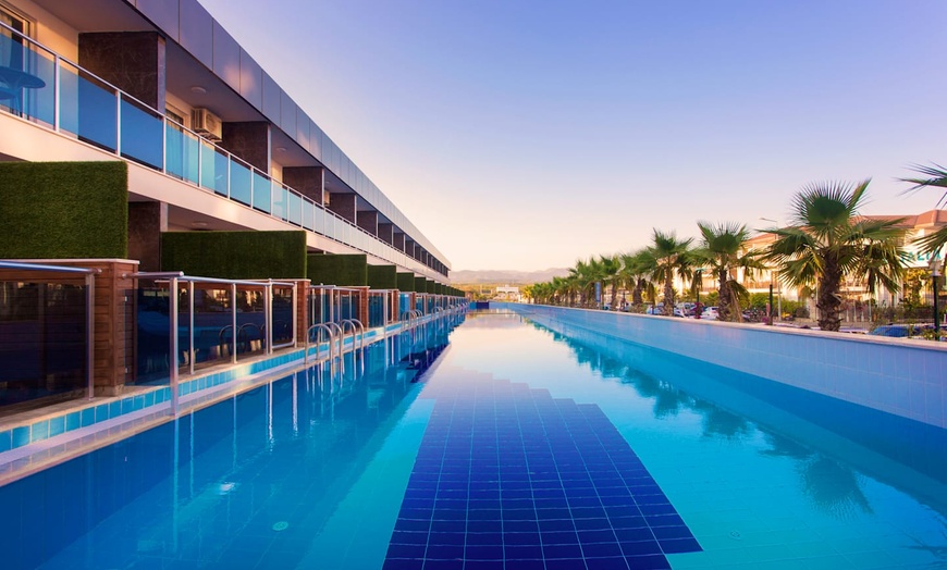 Image 2: ✈ ANTALYA ET SA RÉGION | Turkler - Eftalia Ocean Hotel 5*, 3 nuit -...