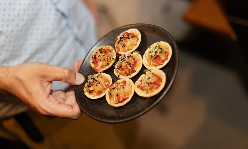 Image 32: Experiencia de cata de vinos con un sumiller profesional en el cent...