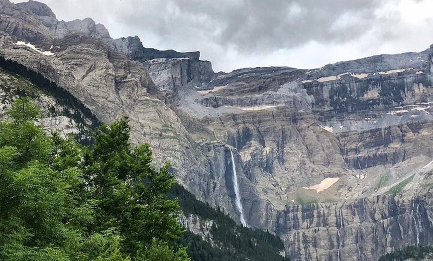 Image 2: 8 días de aventura por los Pirineos