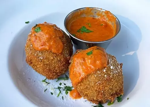 5% Cash Back at Maestro's Italian Restaurant