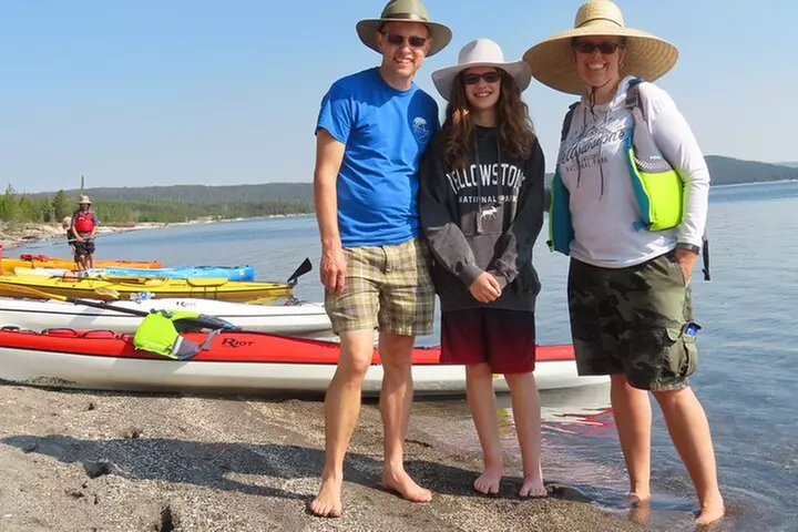 4-Hour Morning Kayak on Yellowstone Lake with Lunch