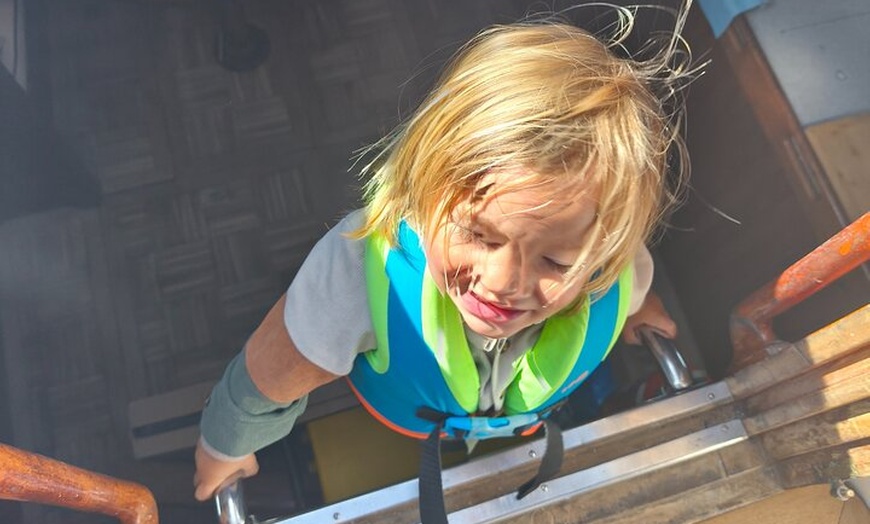 Image 15: Plan Familiar y un Día a Bordo con una Familia Navegante