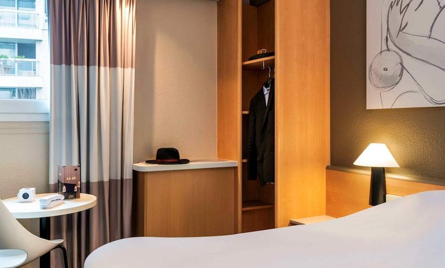 Image 25: ✈ ÎLE-DE-FRANCE | Paryż - Ibis Paris Alesia Montparnasse 3*, 1 nocy...