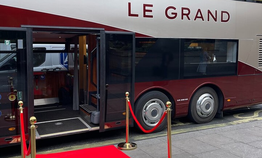 Image 2: Best of London Afternoon Tea Tour Experience