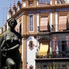 Image 4: Visita Privada Barrio de Triana en Sevilla
