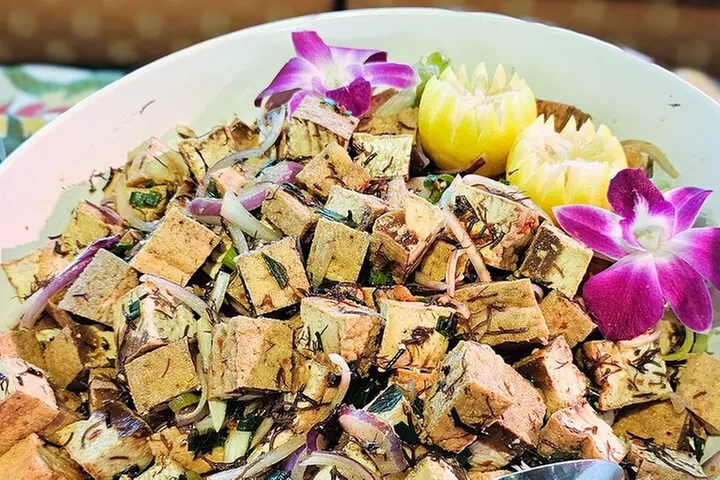 Honolulu: Pacific Star Sunset Dinner Cruise and Show