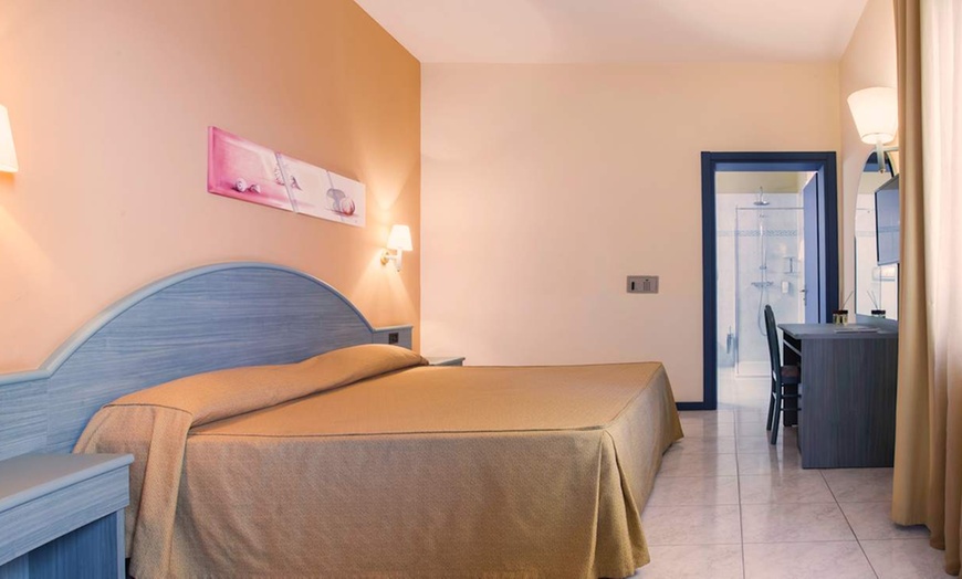 Image 4: ✈ SARDAIGNE | Castelsardo - Hotel & SPA Riviera Castelsardo 4*, 3 n...