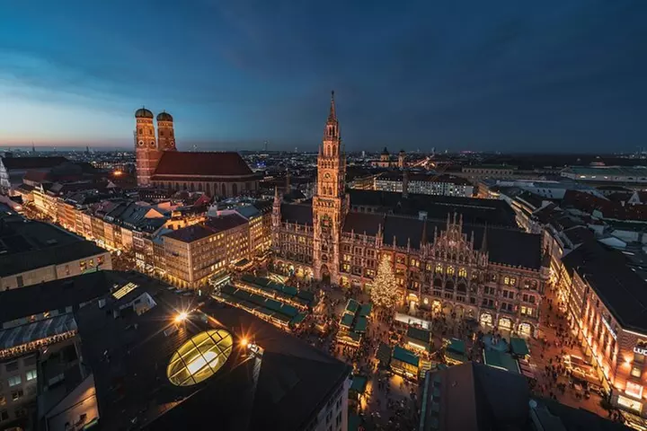 Münchner Weihnachtsmarkt Privater Rundgang mit Ortskundiger Reiseleiter - Primary Image