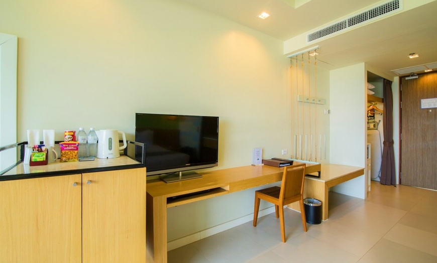 Image 6: ✈ THAILANDIA DEL SUD | Krabi - Holiday Ao Nang Beach Resort Krabi 5...