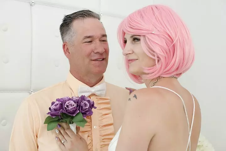Quickie Las Vegas Wedding at Paradise Wedding Chapel