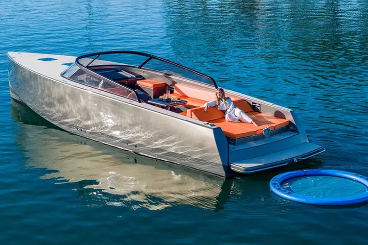 Private 4 hour Cruise to Emerald Bay on 42ft Exotic Yacht for 12