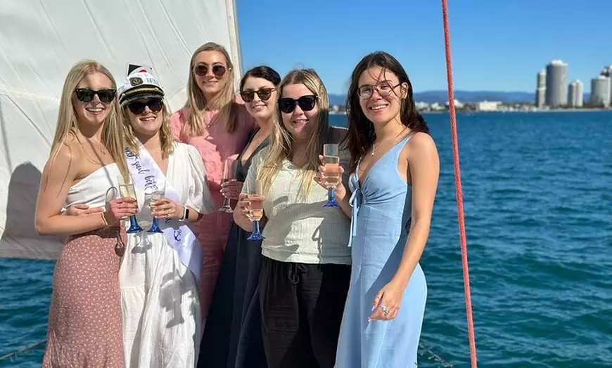 Image 5: Gold Coast 2 hr Sailing Cruise with Drinks & Tasting Plate