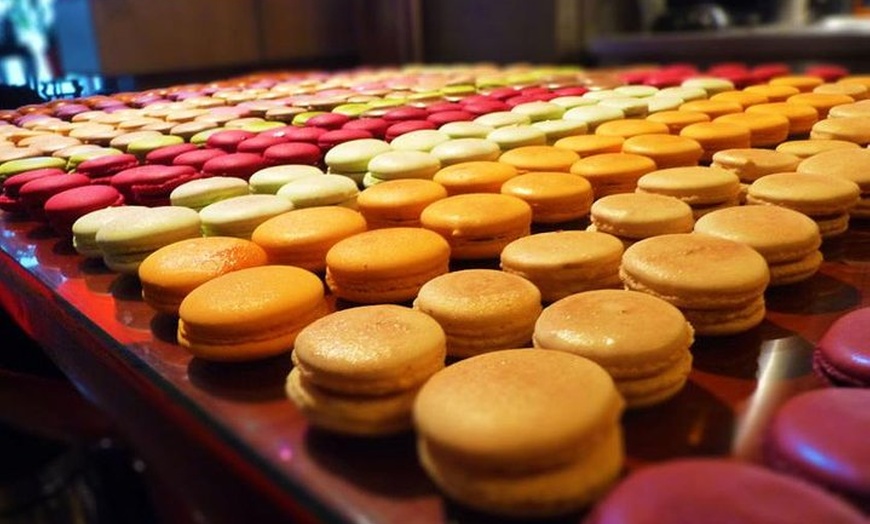 Image 5: Atelier Macaron Français avec un Masterchef dans son Atelier Privé