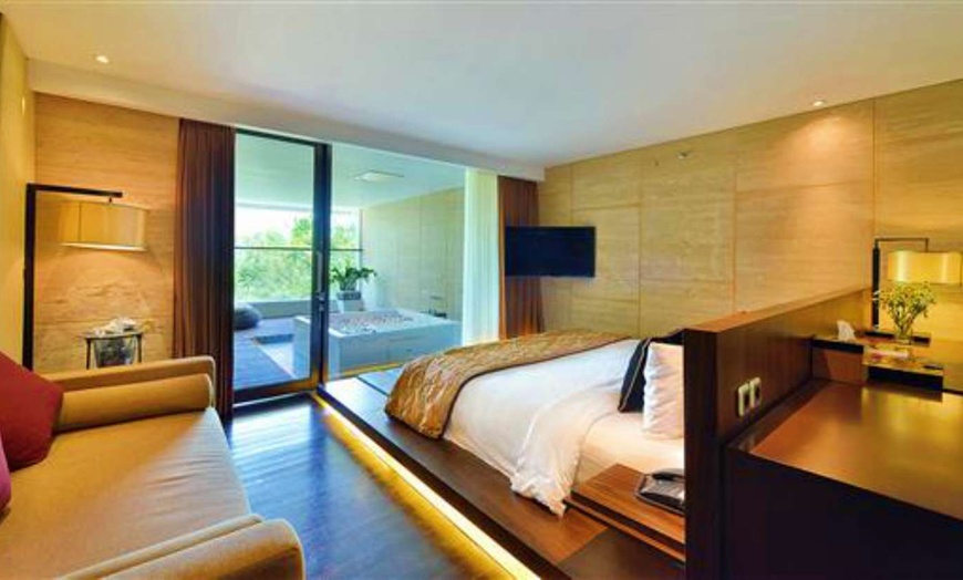 Image 8: ✈ BALI | Seminyak - De Vin Sky Hotel Seminyak 4*, 7 nights - Infini...