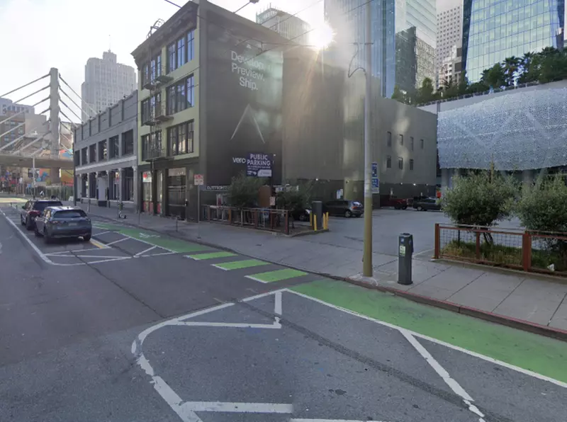 Parking at 524 Howard St. Lot